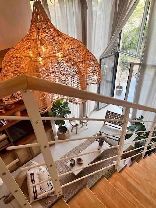 3 Bedroom Duplex With Garden Marseille 0*,  Francie