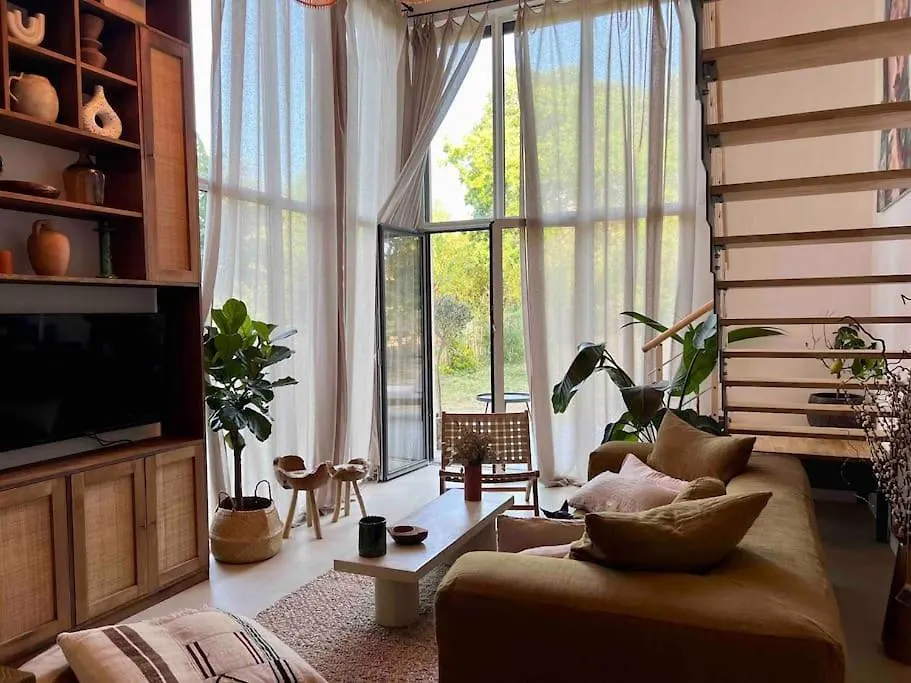Apartmán 3 Bedroom Duplex With Garden Marseille